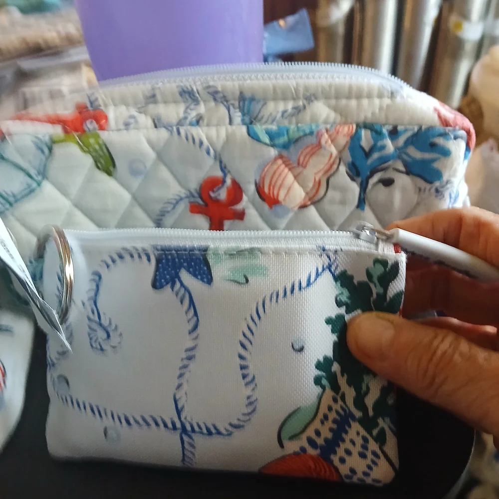 Vera Bradley Blue and Red Quilted Mini Bag - Picture 5 of 13